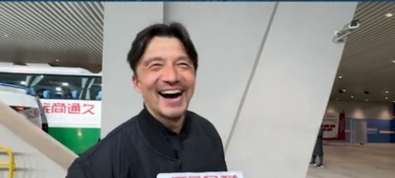 帶孩子和帶球隊(duì)哪個(gè)更累？謝暉笑言：都累，但帶孩子更累